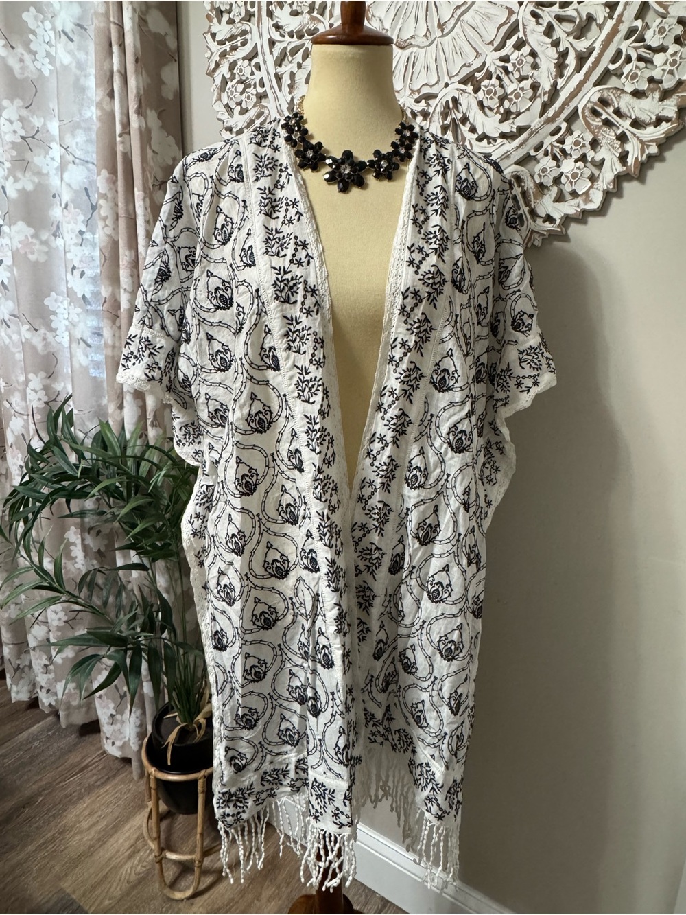 Anthropologie Embroidered Black & White Fringe Duster / Swim Cover-Up Sz M/L